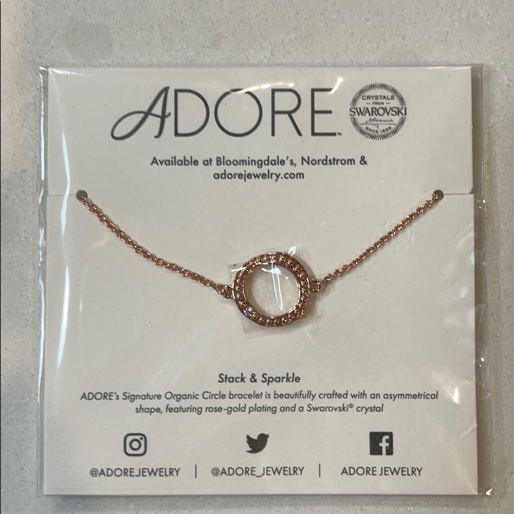 Adore organic circle bracelet in rose gold